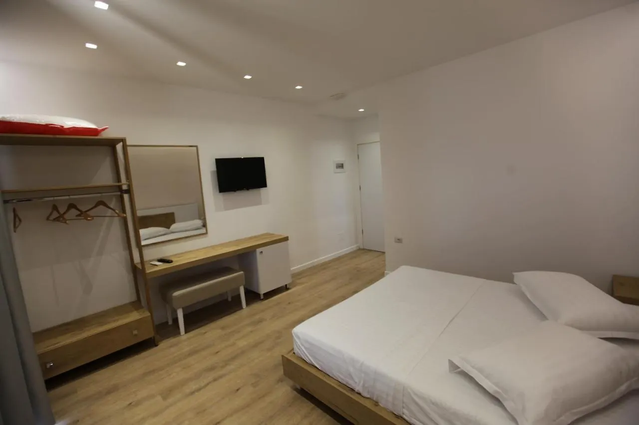 Sea Breeze Villa Sarandë Albania